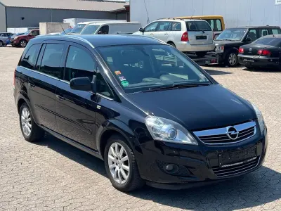 Gebraucht Opel Zafira 125 PS (91 kW) 2011 Schwarz Van / Kleinbus