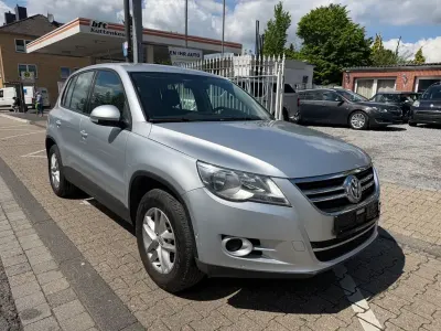 Używany VW Tiguan Trendline 136 KM (100 kW) 2009 Srebrny SUV