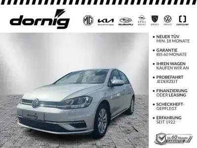Gebraucht VW Golf VII Comfortline 116 PS (85 kW) 2019 Reflexsilber metallic Kleinwagen