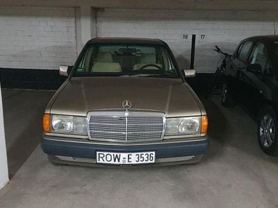 Usata Mercedes 190 109 CV (80 kW) 1990 Beige Berlina