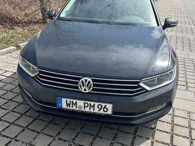 Gebraucht VW Passat Trendline 150 PS (110 kW) 2015 Grau Kombi