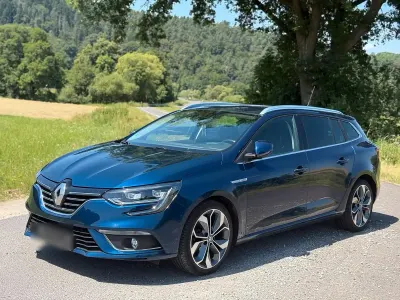 Gebraucht Renault Mégane GrandTour Bose Edition 132 PS (97 kW) 2017 Blau Kombi