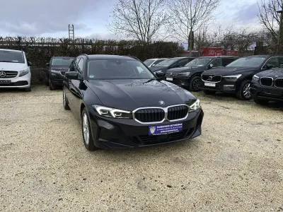Gebraucht BMW 320 Shadowline 190 PS (139 kW) 2023 Saphirschwarz Kombi