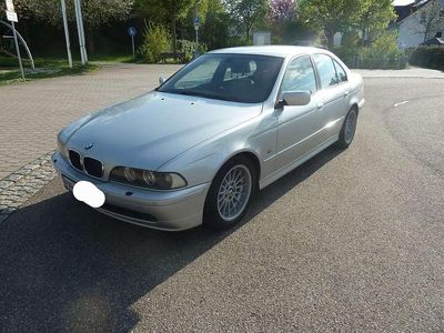 Gebraucht BMW 525 Sport Line 192 PS (141 kW) 2002 Limousine