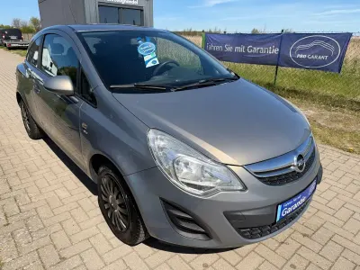 Gebraucht Opel Corsa Active 69 PS (50 kW) 2013 Braun Kleinwagen