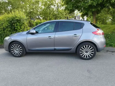 Gebraucht Renault Mégane III 110 PS (80 kW) 2010 Limousine