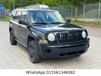 Gebraucht Jeep Patriot Sport 170 PS (125 kW) 2010 Schwarz SUV