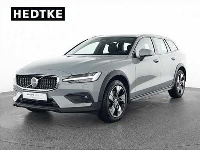 Gebraucht Volvo V60 CC 145 PS (106 kW) 2023 Kombi