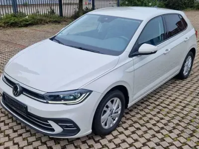 Gebraucht VW Polo Style 90 PS (66 kW) 2022 Grau Kleinwagen