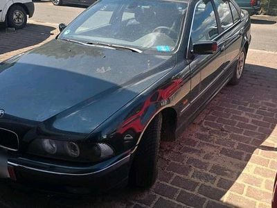 BMW 525