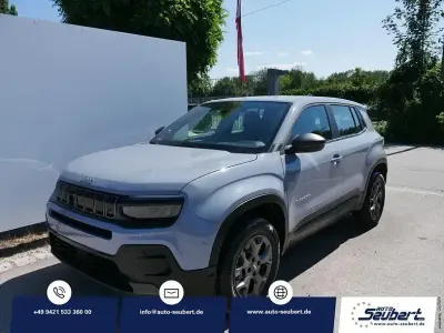Neu Jeep Avenger 101 PS (74 kW) 2026 Grau SUV