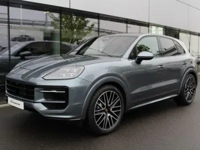Neu Porsche Cayenne 500 PS (367 kW) 2026 Vanadiumgraumetallic (metallic) SUV