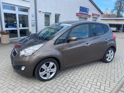 Gebraucht Kia Venga Spirit 116 PS (85 kW) 2012 Grau Kleinwagen