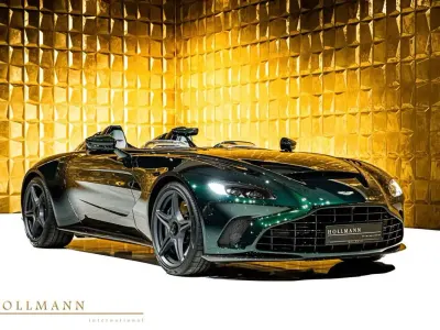 Używany Aston Martin V12 Speedster 725 KM (533 kW) 2021 Zielony Coupe