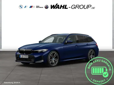 Gebraucht BMW 330e M Sport 292 PS (214 kW) 2023 Blau Kombi