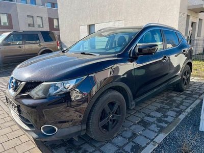 Gebraucht Nissan Qashqai 360º 116 PS (85 kW) 2015 Schwarz SUV