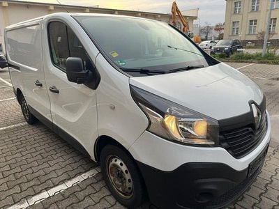 Gebraucht Renault Trafic 121 PS (88 kW) 2019 Weiß Van / Kleinbus