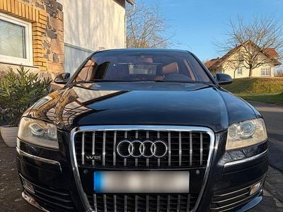 Second-hand Audi A8L W12 450 CP (330 kW) 2005 Albastru Berlinǎ