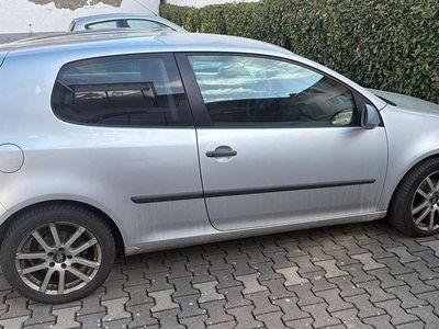 Usata VW Golf IV Comfortline 75 CV (55 kW) 2005 Berlina