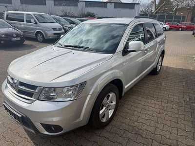 Gebraucht Fiat Freemont Urban 140 PS (102 kW) 2011 Silber SUV