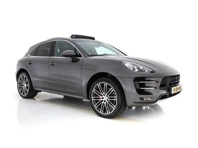 Grau Gebraucht 2014 Porsche Macan Turbo SUV | 25.445 € (Teuer)