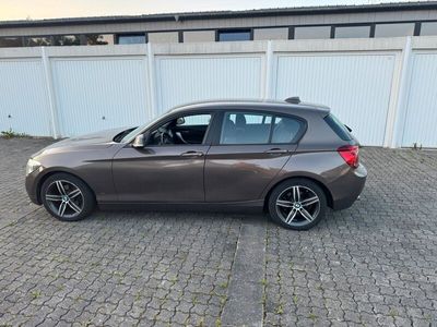 gebraucht BMW 118 d f20 Sport Automatik Xenon Sitzheizung