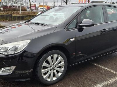 Gebraucht Opel Astra 140 PS (102 kW) 2011 Schwarz Limousine