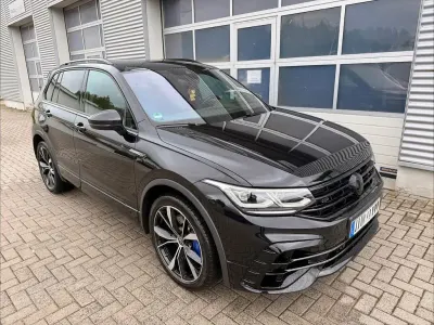 Gebraucht VW Tiguan R 320 PS (235 kW) 2022 Schwarz SUV