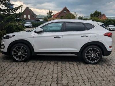 gebraucht Hyundai Tucson 1,7 CRDI Automatik, Leder,LED vieles mehr ..