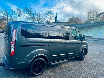 Usata Ford Tourneo Titanium 170 CV (125 kW) 2019 Grigio Monovolume