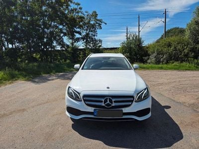 Mercedes E200
