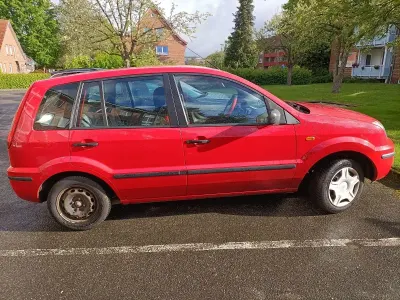 Gebraucht Ford Fusion 80 PS (58 kW) 2003 Rot Kleinwagen