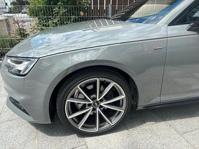 Gebraucht Audi A4 S-Line 190 PS (139 kW) 2018 Grau Kombi