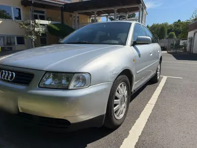 Gebraucht Audi A3 Ambiente 125 PS (91 kW) 2000 Silber Kleinwagen