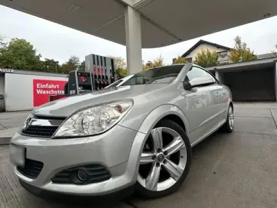 Gebraucht Opel Astra 141 PS (103 kW) 2008 Grau Cabrio