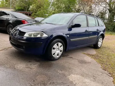 Używany Renault Mégane GrandTour 111 KM (81 kW) 2009 Niebieski Kombi