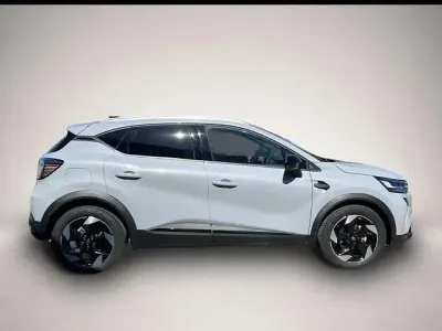 Gebraucht Renault Captur Techno 140 PS (102 kW) 2025 Manufacturer SUV