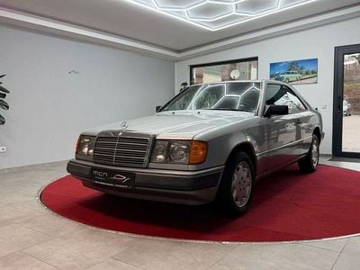 Second-hand Mercedes E300 179 CP (131 kW) 1988 Gri Coupe