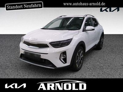 Schneeweiß Gebraucht 2025 Kia Stonic Spirit SUV | 20.190 € (Superpreis)