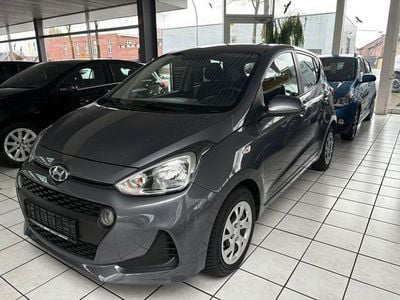 Gebraucht Hyundai i10 Classic 67 PS (49 kW) 2018 Grau Kleinwagen