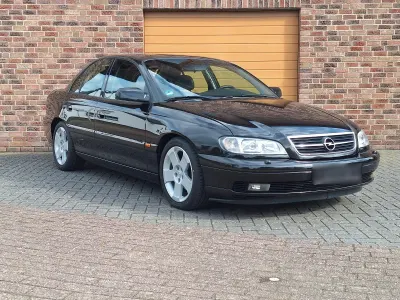 Gebraucht Opel Omega Elegance 211 PS (155 kW) 2000 Schwarz Limousine