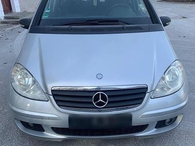 Gebraucht Mercedes A150 Classic 95 PS (69 kW) 2006 Silber Van / Kleinbus