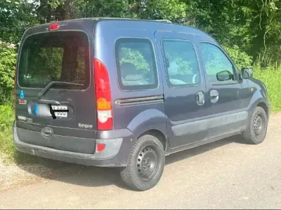 Gebraucht Renault Kangoo 75 PS (55 kW) 2004 Van / Kleinbus