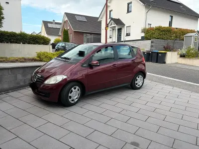 Gebraucht Mercedes A160 82 PS (60 kW) 2011 Rot Kleinwagen