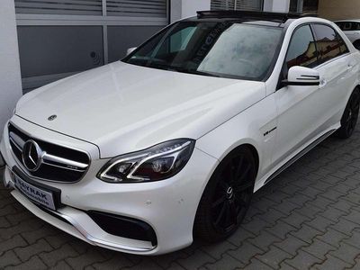 Gebraucht Mercedes E63 AMG AMG 557 PS (409 kW) 2015 Weiß Limousine