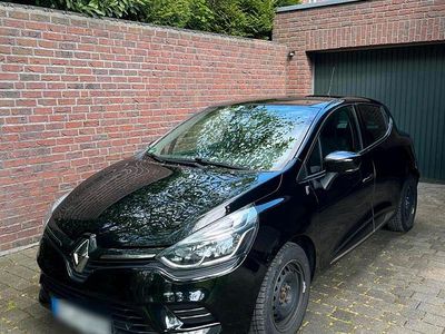 Używany Renault Clio IV Evolution 91 KM (66 kW) 2019 Czarny Hatchback