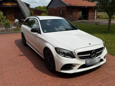 Gebraucht Mercedes C300 AMG 259 PS (190 kW) 2019 Weiß Kombi