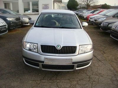 Silber Gebraucht 2008 Skoda Superb Comfort Limousine | 1.650 € (Superpreis)