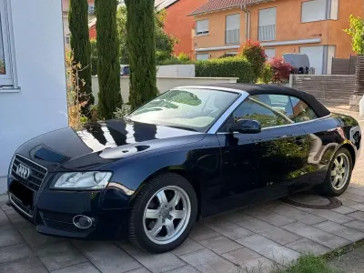 Gebraucht Audi A5 Cabriolet 160 PS (117 kW) 2010 Blau Cabrio