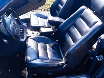 Mercedes E200